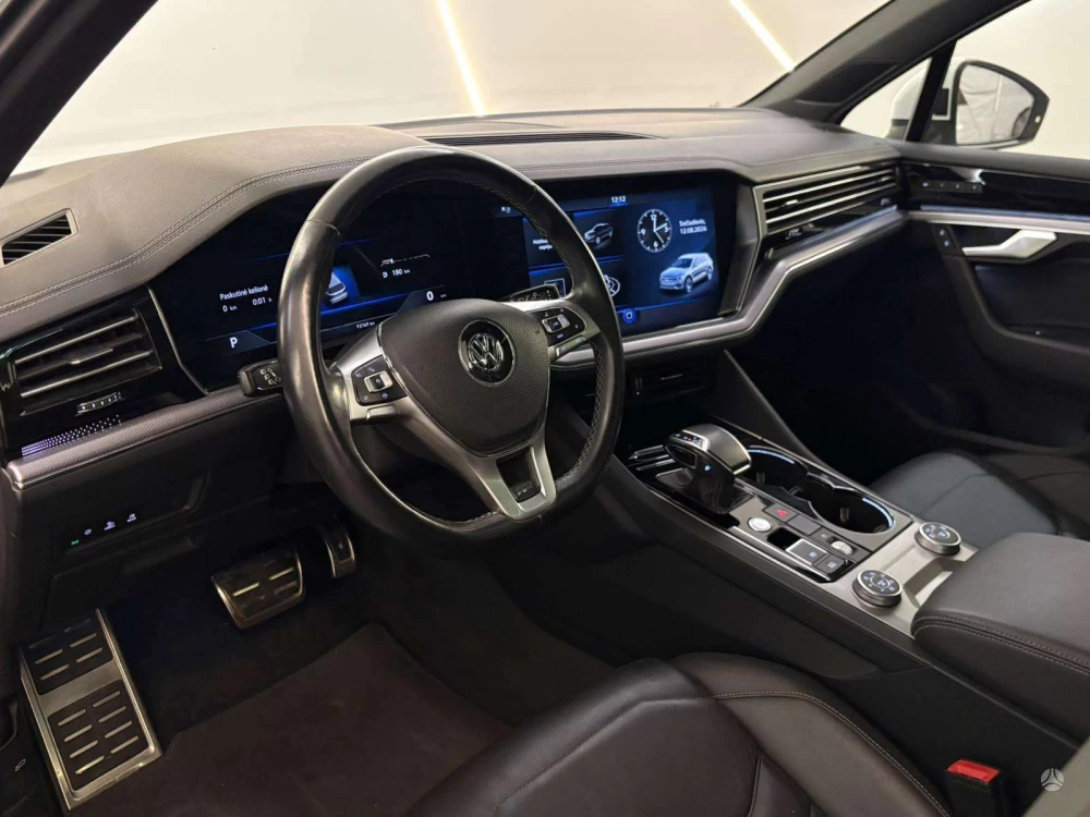 2019 Volkswagen Touareg – nuotrauka 2
