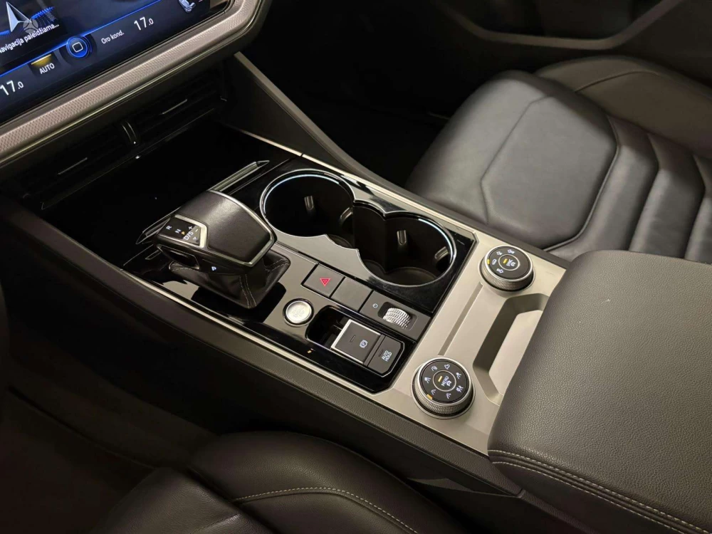 2019 Volkswagen Touareg – nuotrauka 16