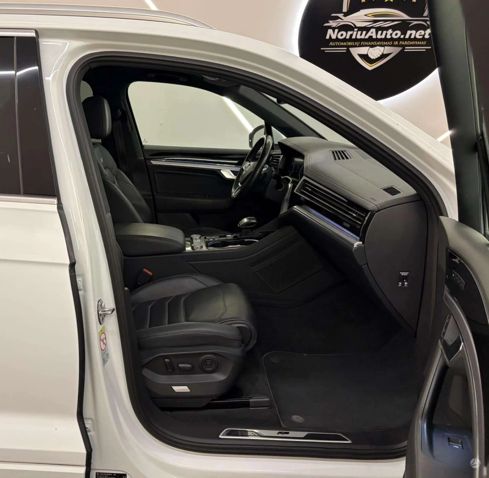 2019 Volkswagen Touareg – nuotrauka 17