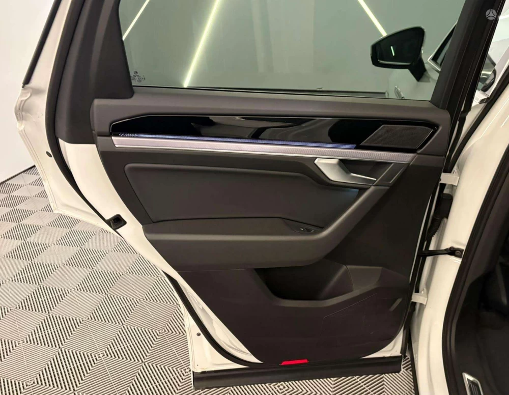 2019 Volkswagen Touareg – nuotrauka 22