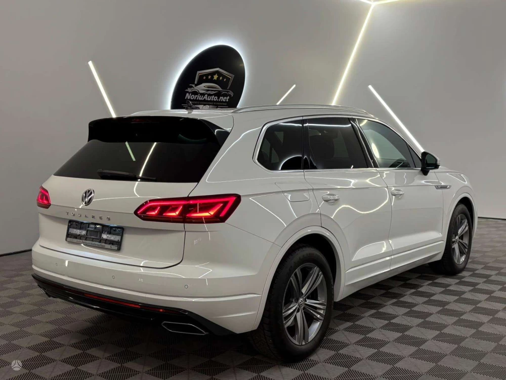 2019 Volkswagen Touareg – nuotrauka 32