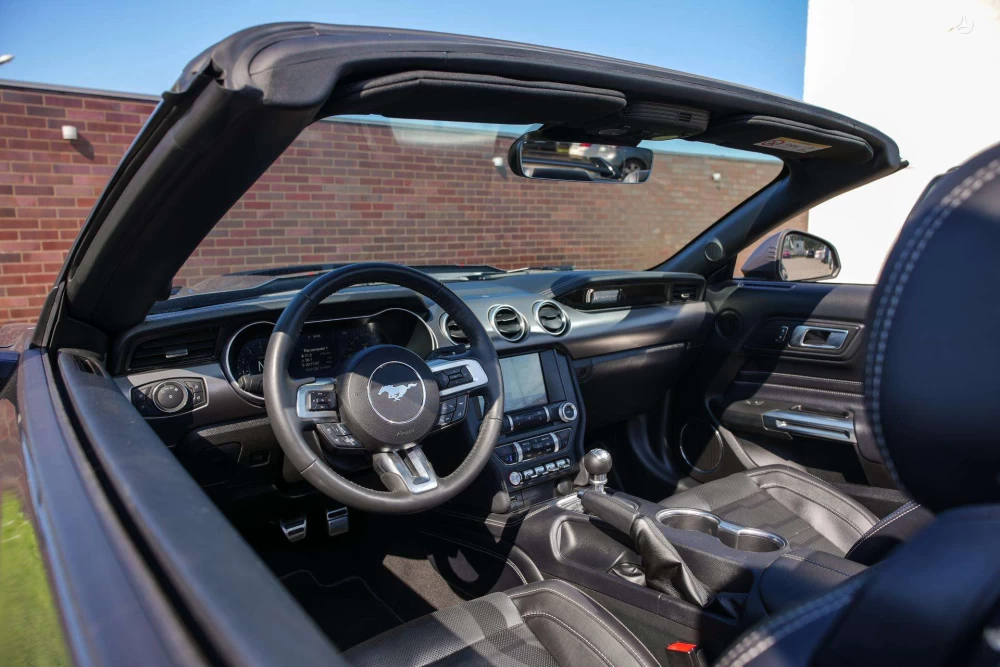 2022 Ford Mustang – nuotrauka 31