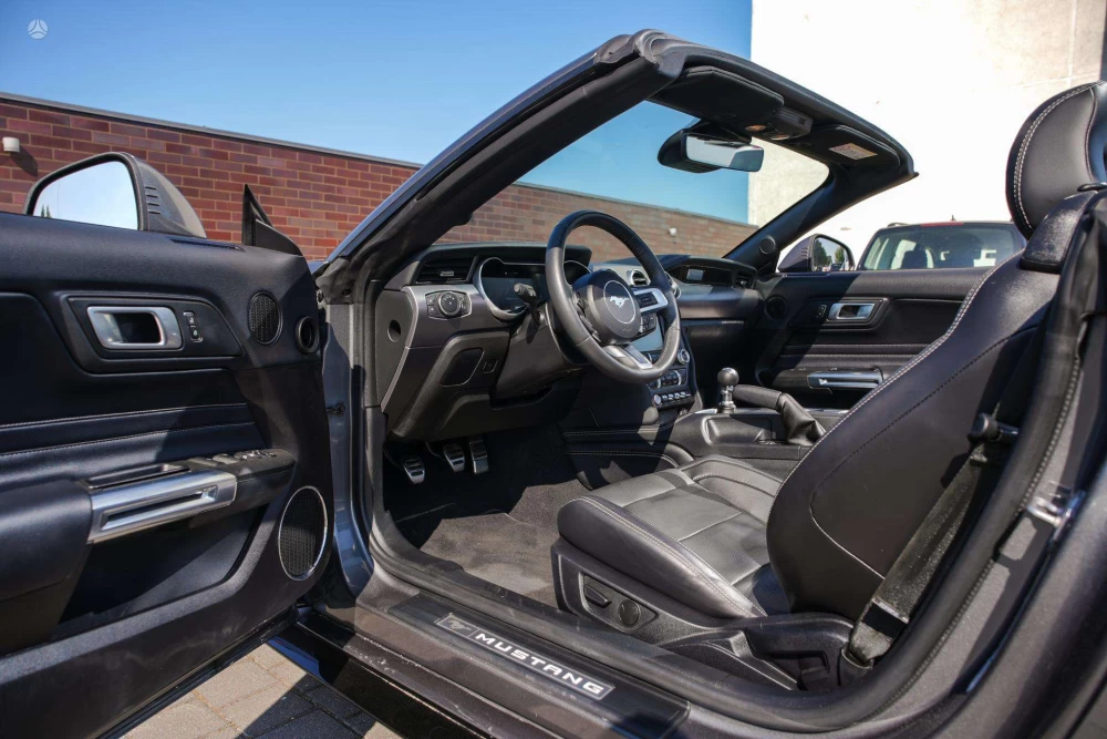 2022 Ford Mustang – nuotrauka 32
