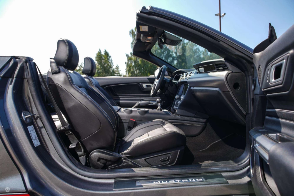 2022 Ford Mustang – nuotrauka 46