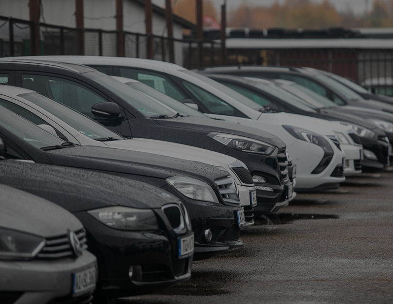 Automobilių komisas aikštelė